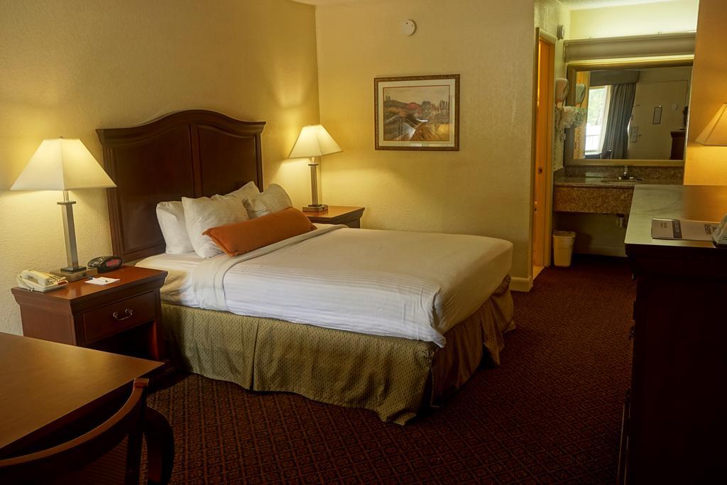 Best Western Point South Yemassee Esterno foto